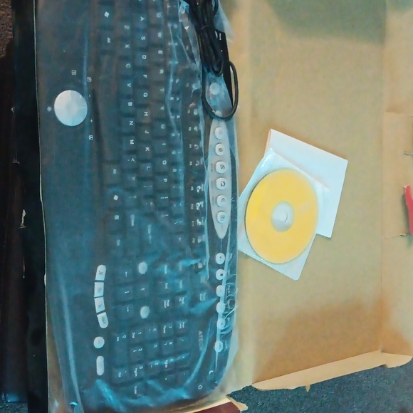 Office keyboard  New - Picture 7 of 12